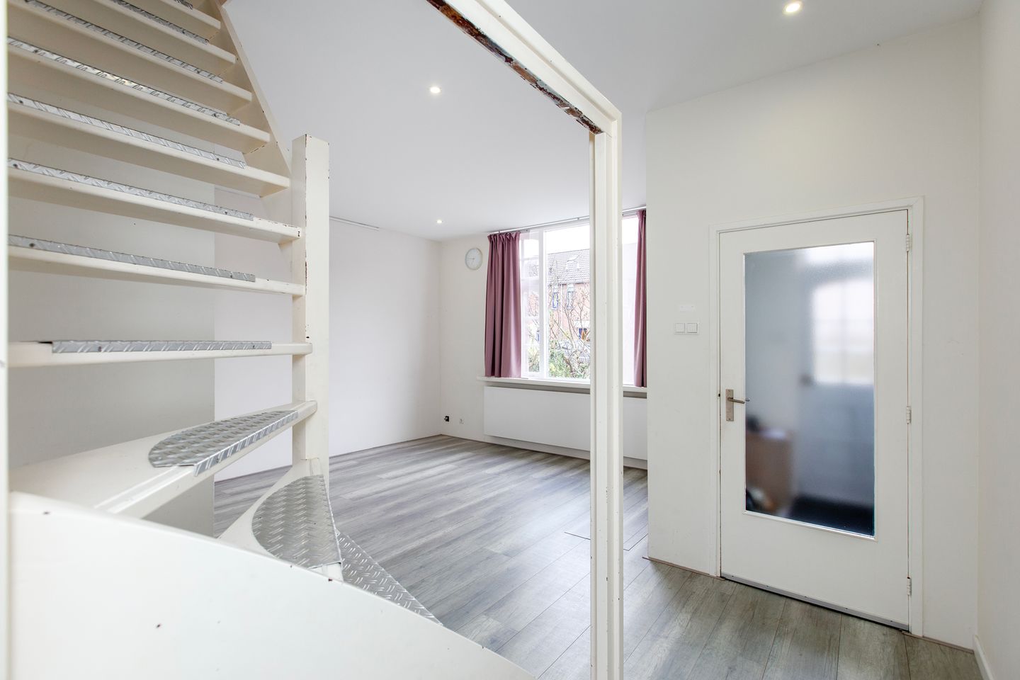 Photo 14 of Nassaustraat 20