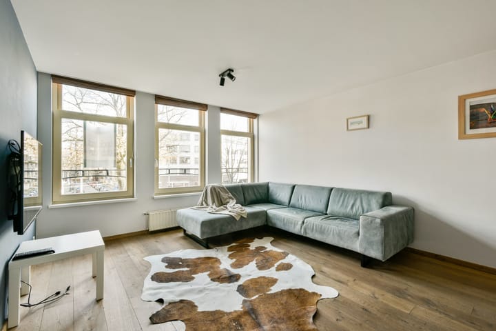 Photo 2 of Van Limburg Stirumplein 18-2