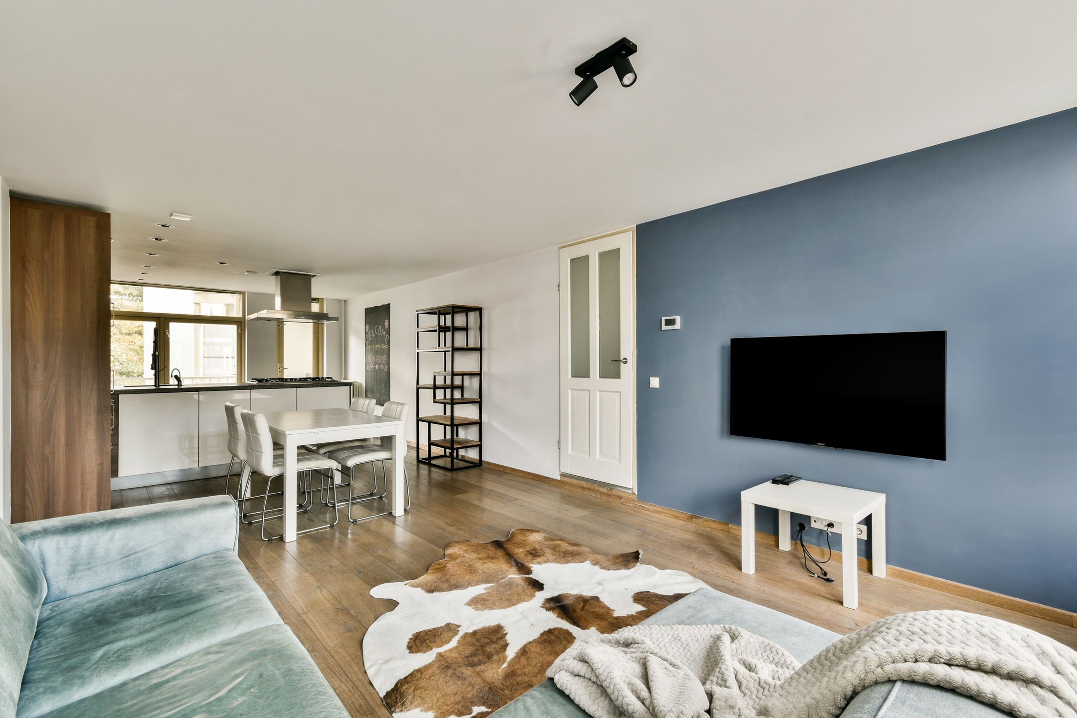 Foto 3 van Van Limburg Stirumplein 18-2