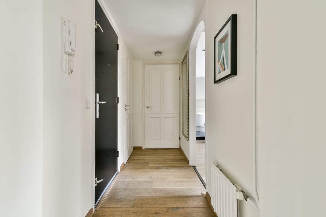 Foto 11 van Van Limburg Stirumplein 18-2