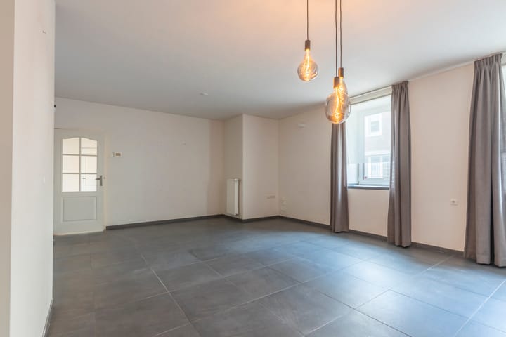 Foto 7 van Einderstraat 86