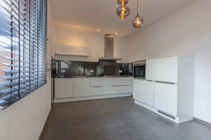 Foto 8 van Einderstraat 86