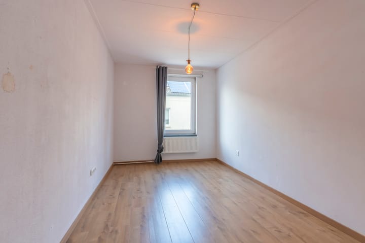 Foto 18 van Einderstraat 86