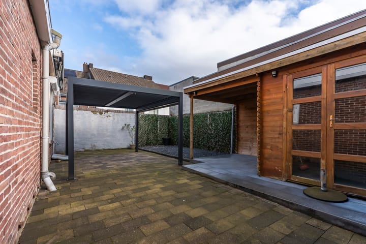 Foto 22 van Einderstraat 86