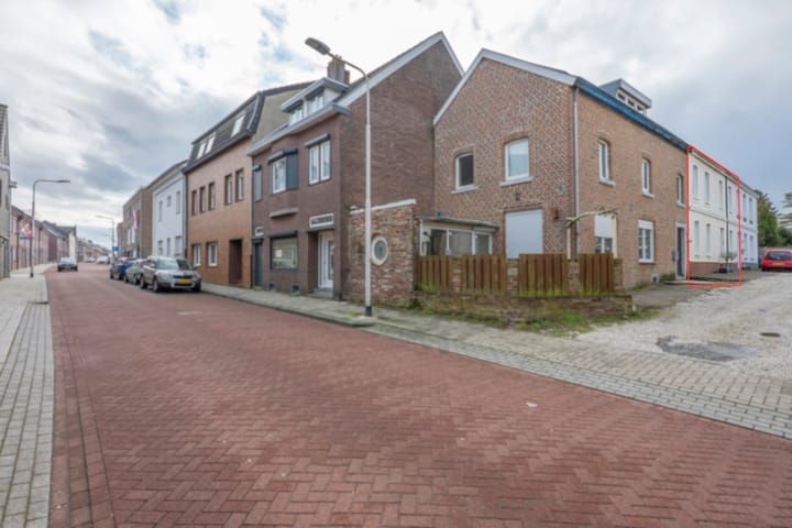 Foto 23 van Einderstraat 86