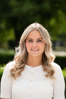 Lorena van de Bunt - Administratief Medewerker