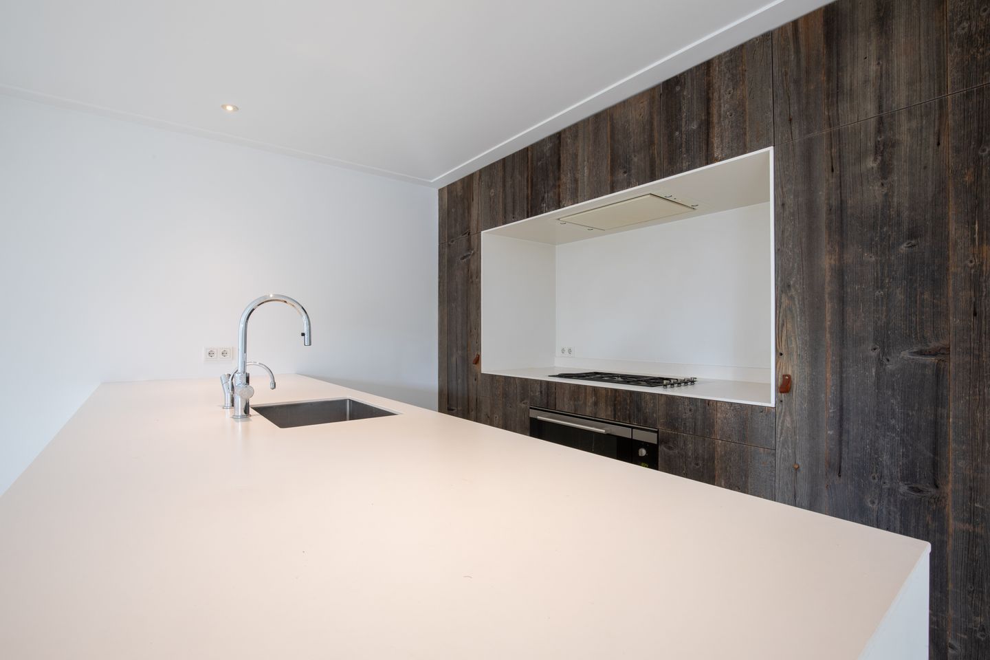 Foto 14 van Purperreiger 60