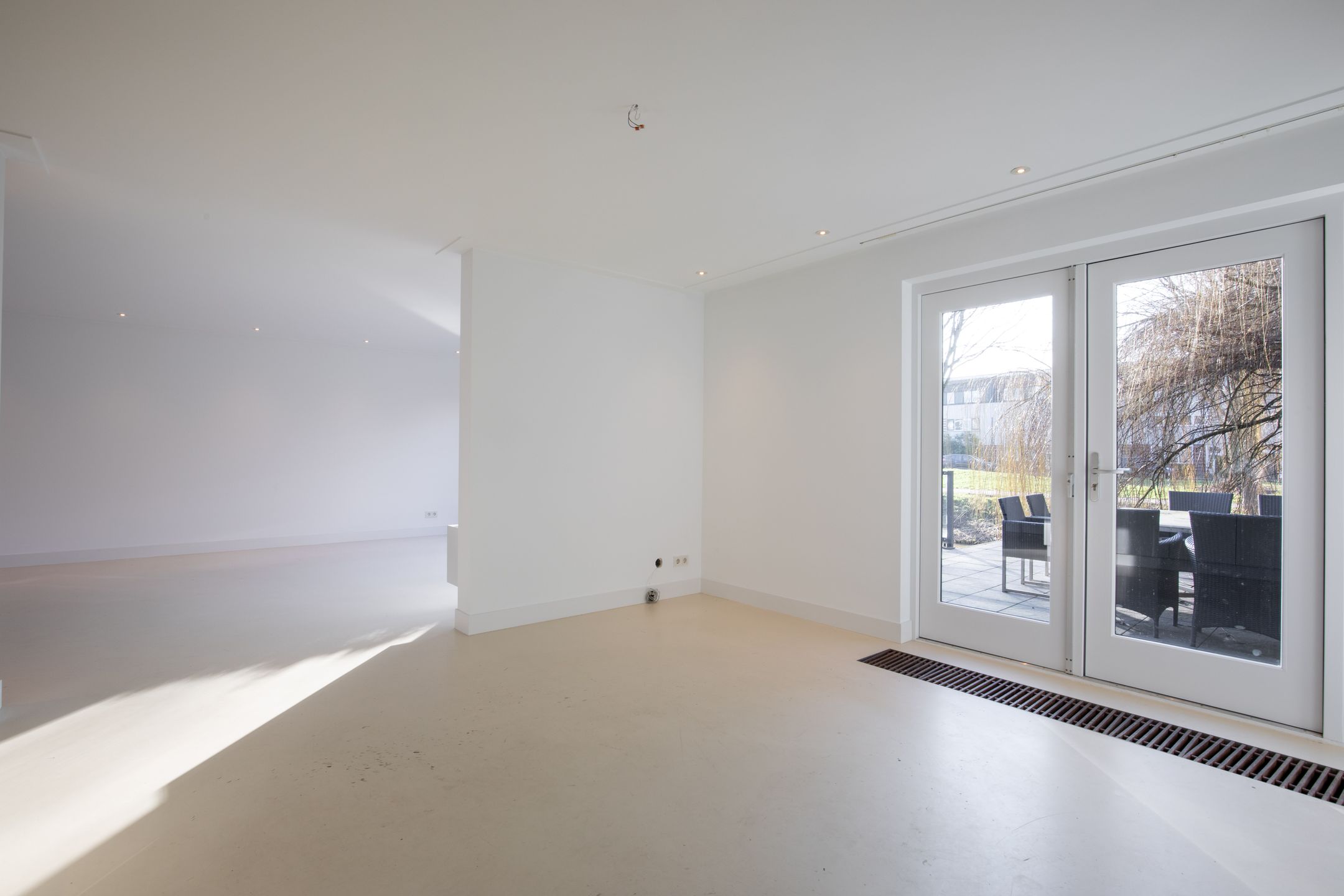 Foto 18 van Purperreiger 60