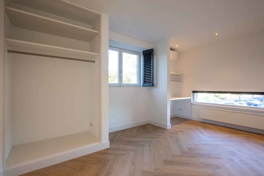 Foto 26 van Purperreiger 60