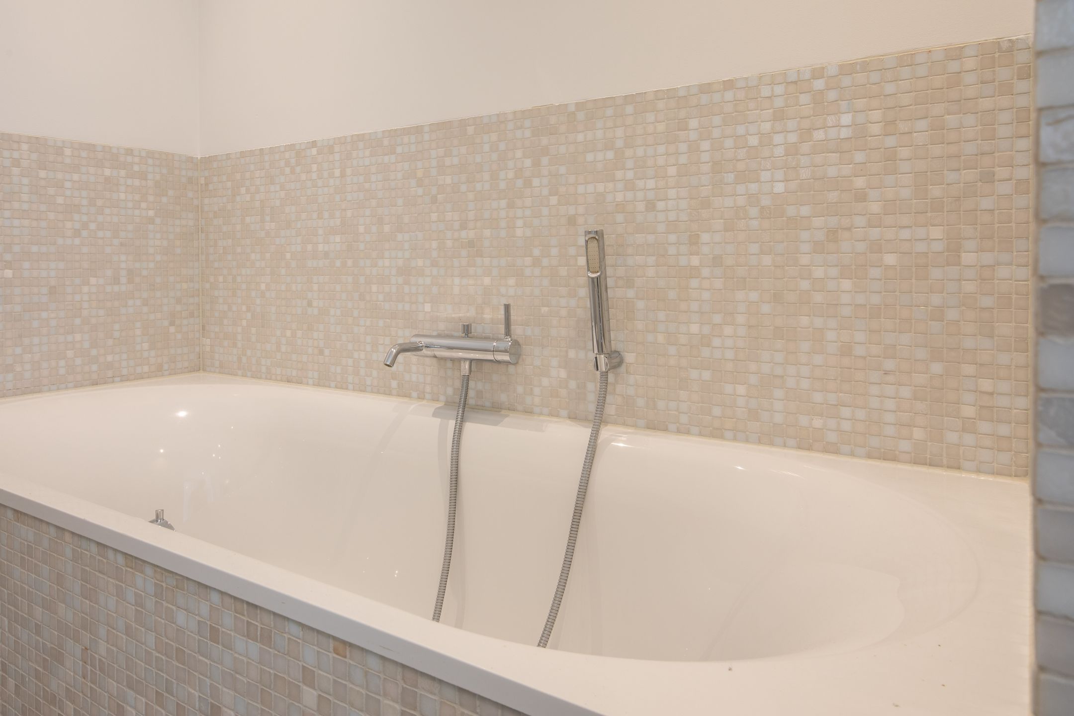 Foto 33 van Purperreiger 60