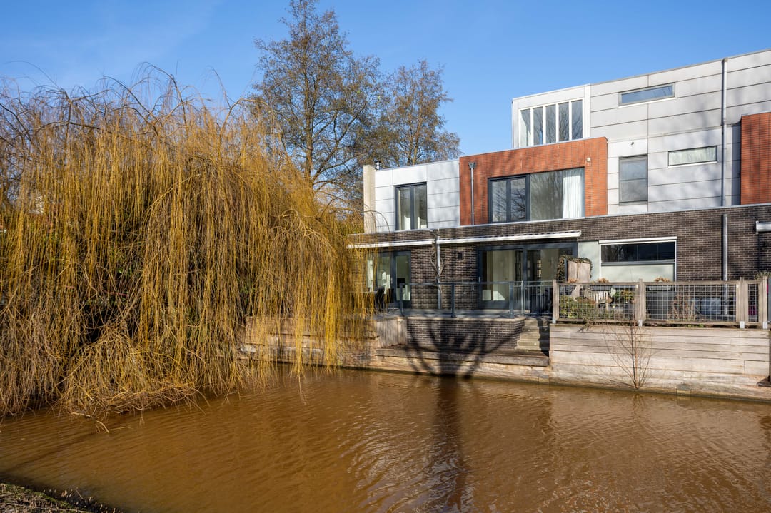 Foto 38 van Purperreiger 60