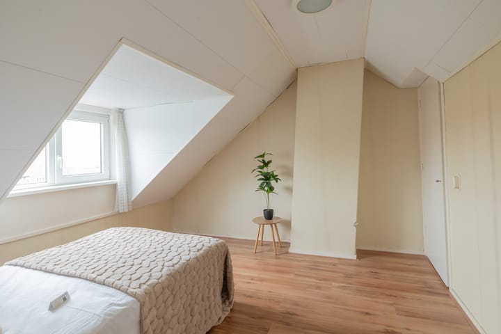 Photo 34 of Clovisstraat 23