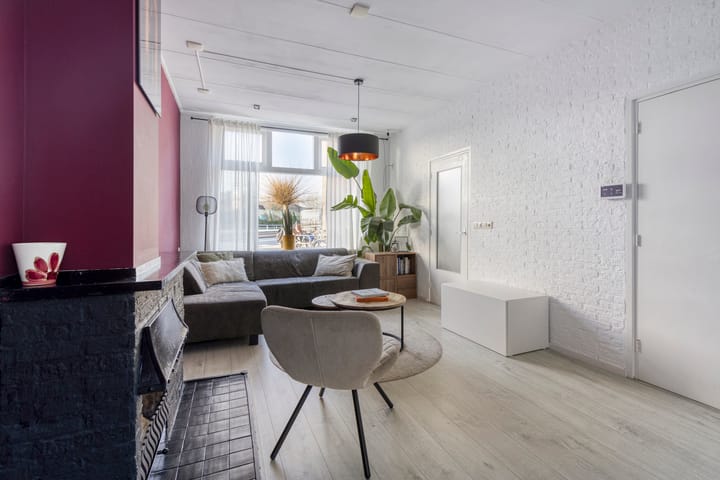 Photo 7 of Adriaan van Altenastraat 28