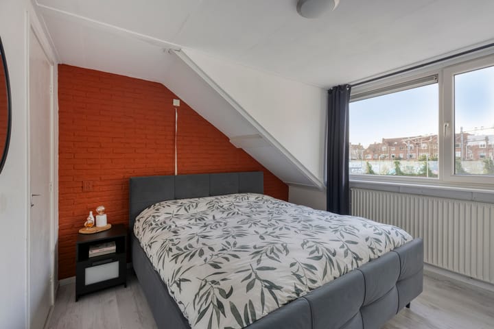 Photo 20 of Adriaan van Altenastraat 28