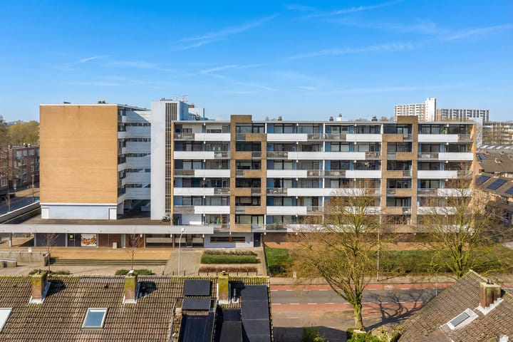 Foto 2 van Planetenhof 136-F