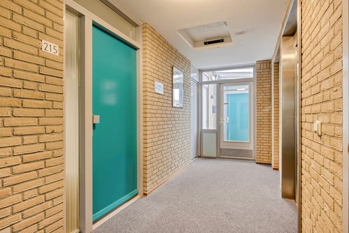 Photo 4 of Stadhuisplein 215