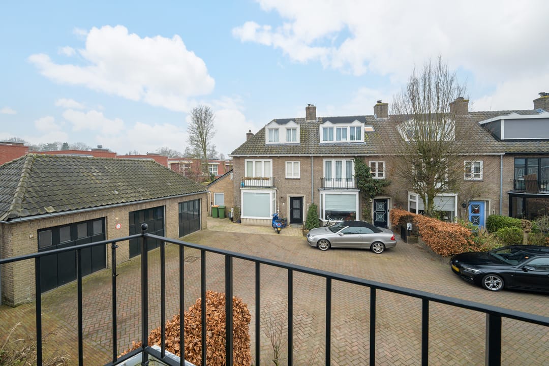 Foto 37 van Burgemeester Serrarislaan 17