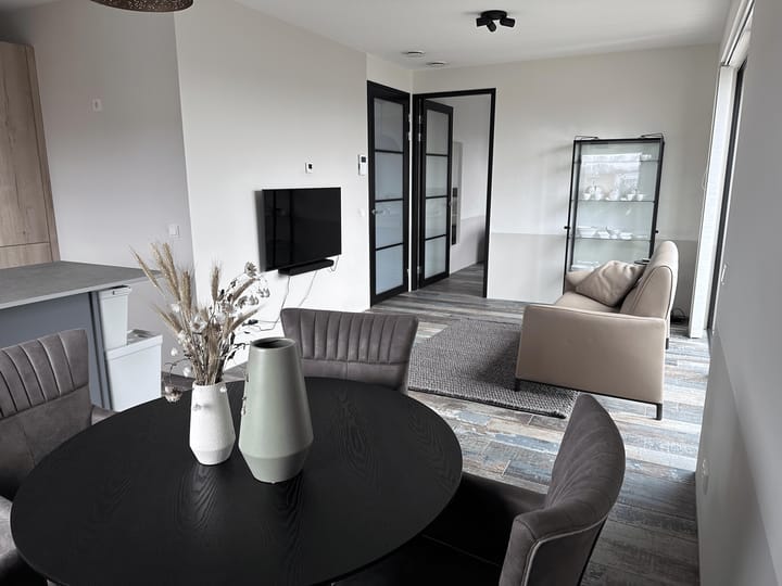 Photo 3 of Van Esveldstraat 31-36