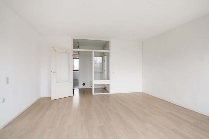 Photo 9 of Jacob van Ruysdaelstraat 48