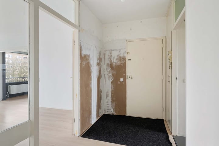 Photo 15 of Jacob van Ruysdaelstraat 48