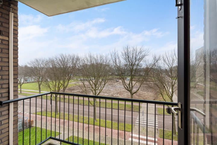 Photo 24 of Jacob van Ruysdaelstraat 48