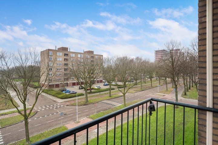 Photo 25 of Jacob van Ruysdaelstraat 48