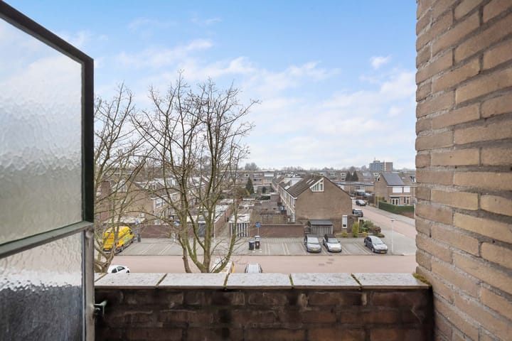 Photo 27 of Jacob van Ruysdaelstraat 48