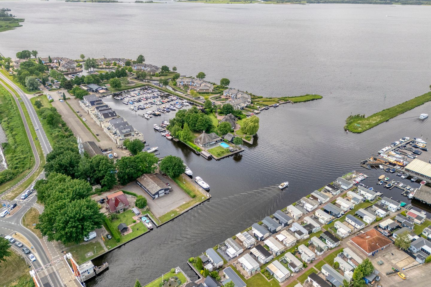 Bekijk foto 2 van Veneweg 286