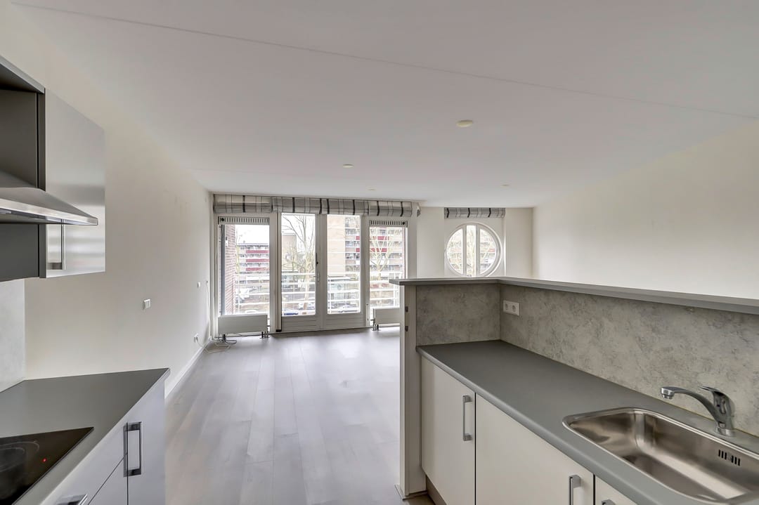 Foto 13 van Raesbergenstraat 31