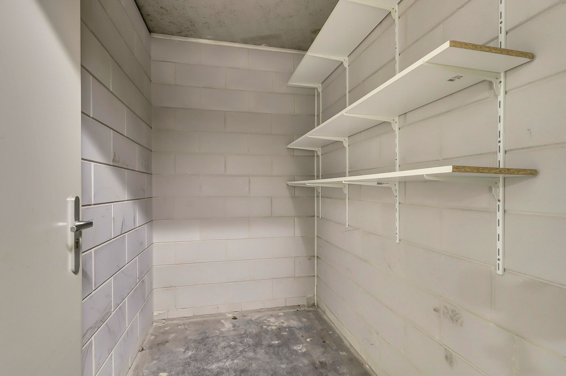 Foto 24 van Raesbergenstraat 31