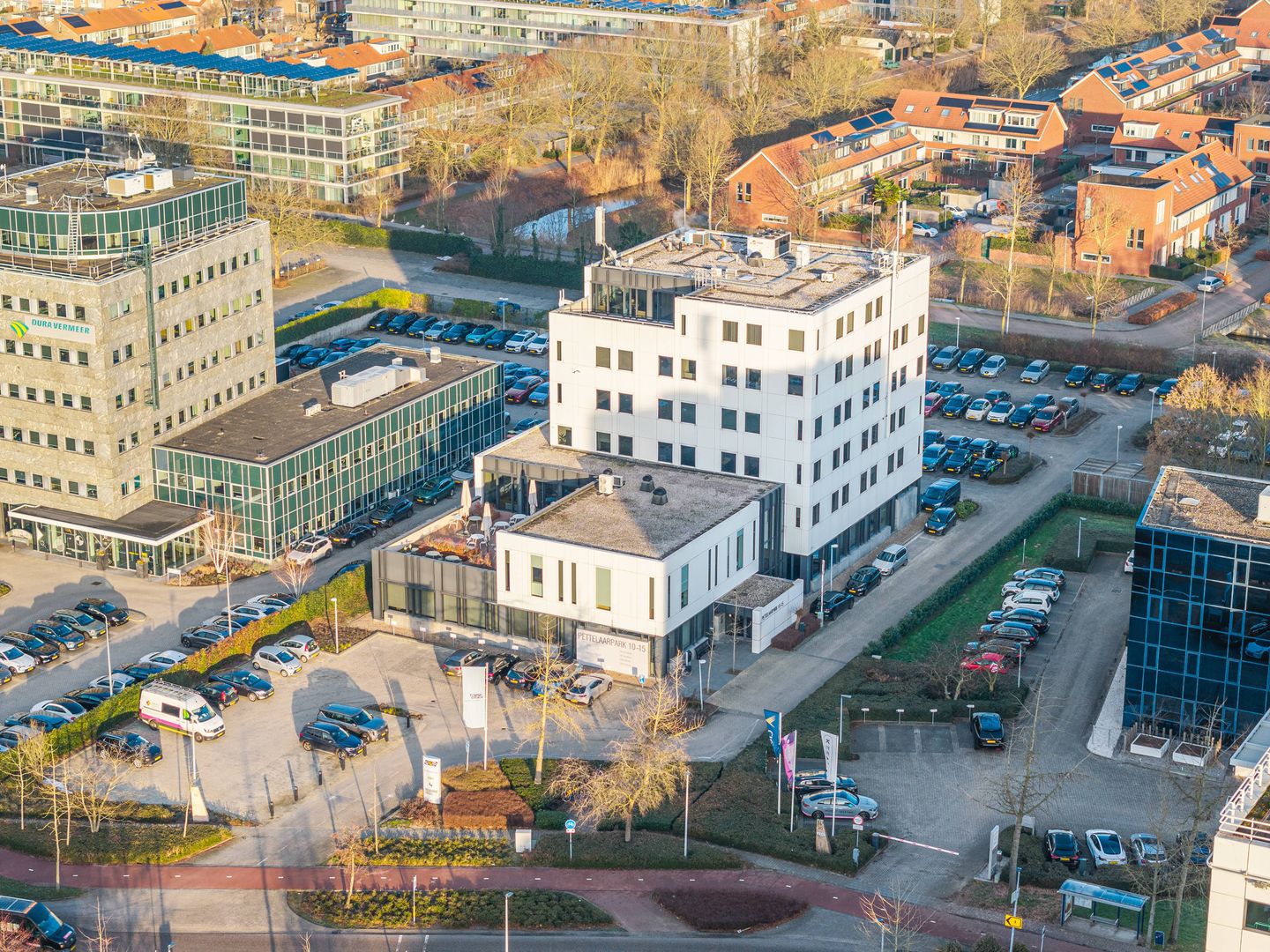 Bekijk foto 1 van Pettelaarpark 10-15