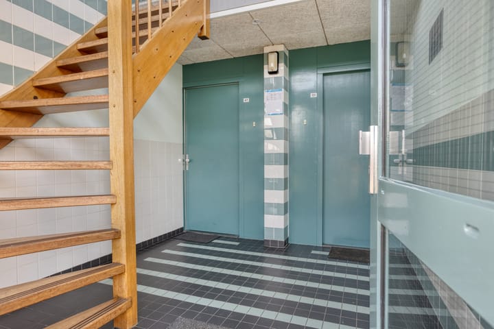 Photo 4 of Jacques Tatilaan 47