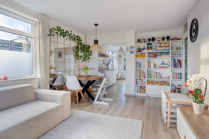 Photo 11 of Jacques Tatilaan 47