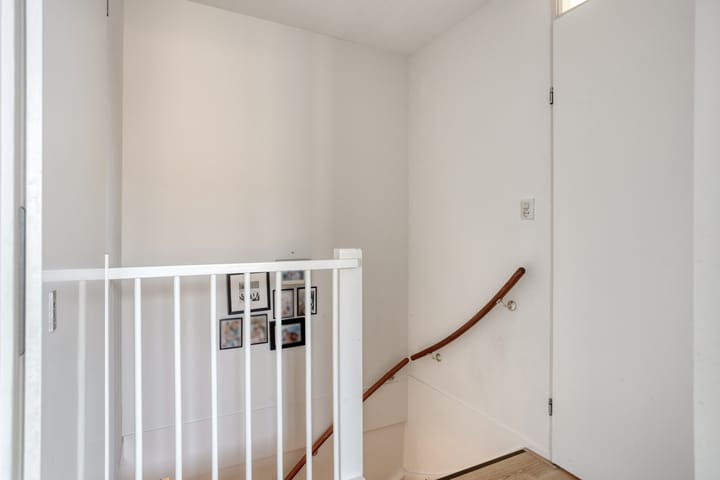 Photo 22 of Jacques Tatilaan 47