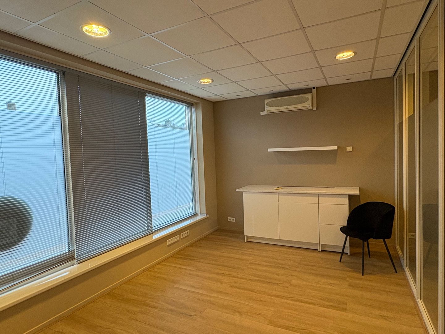 View photo 3 of Nieuweweg 5