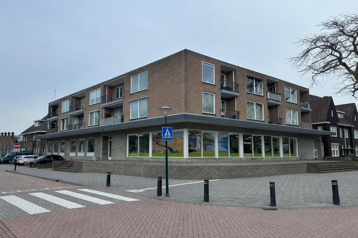 Bekijk foto 1 van Parallelweg 20