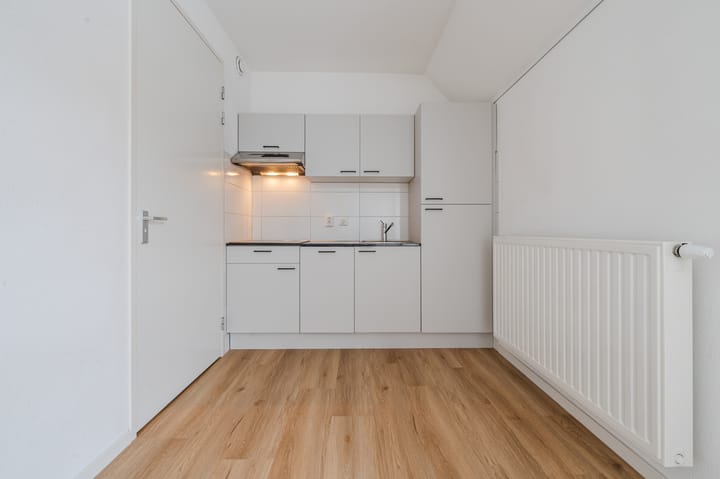 Photo 11 of Strijpsestraat 133-N