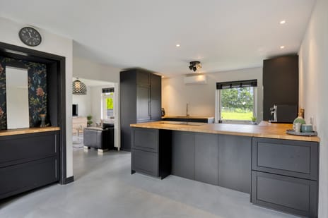 Spoorpad 8 tertiary image