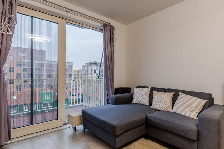 Photo 2 of Vurehout 49