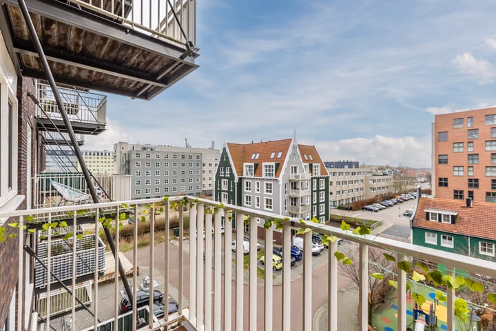 Photo 4 of Vurehout 49