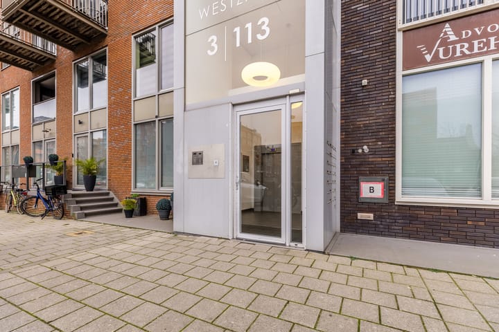 Photo 7 of Vurehout 49