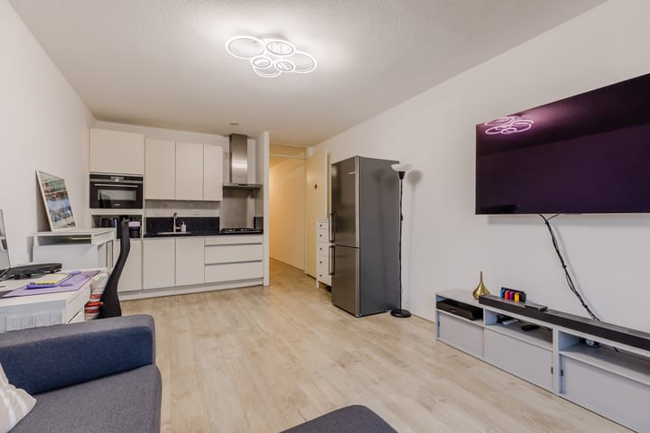 Photo 16 of Vurehout 49