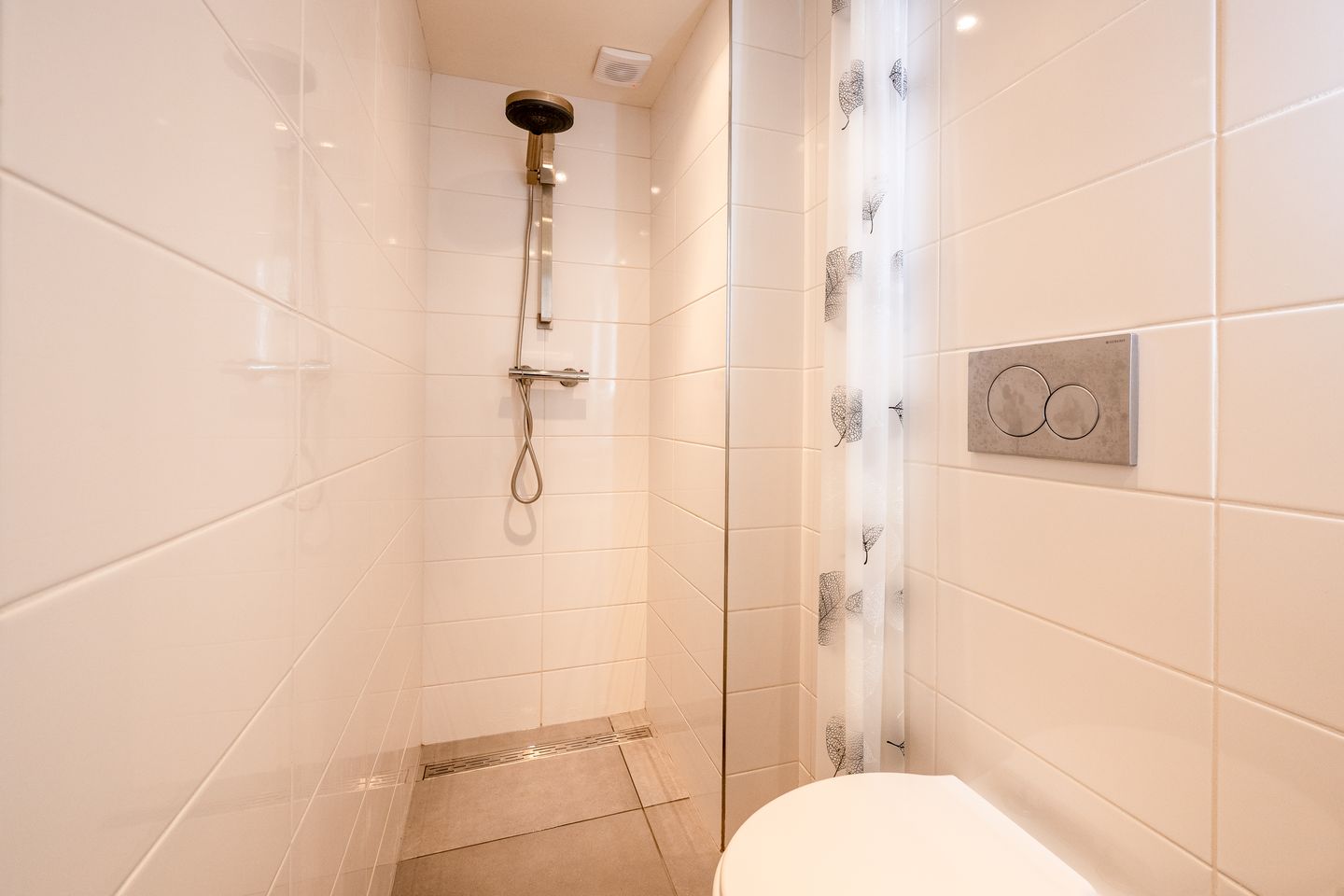 Foto 20 van Van Leeuwenhoekstraat 5-0010