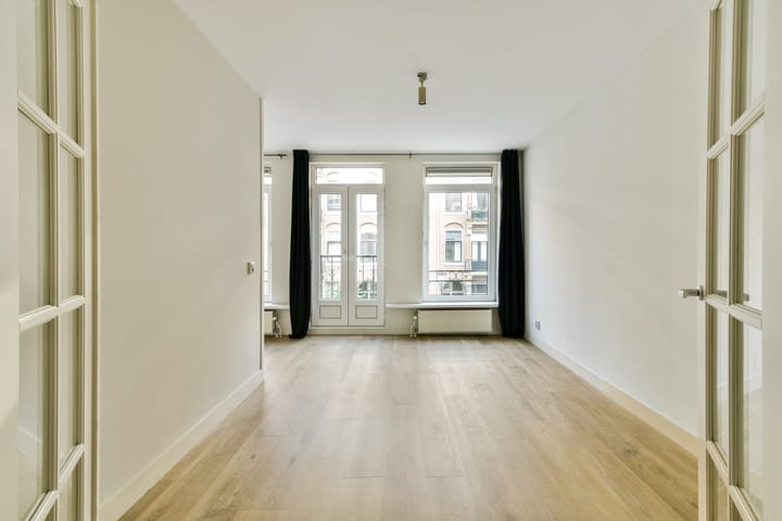 Photo 16 of Kanaalstraat 57-1