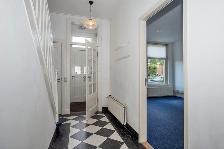 Twee-onder-één-kap te koop: Lasondersingel 56, Enschede