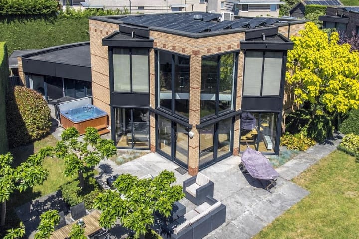 Kamerlingh Onneslaan 1 main image