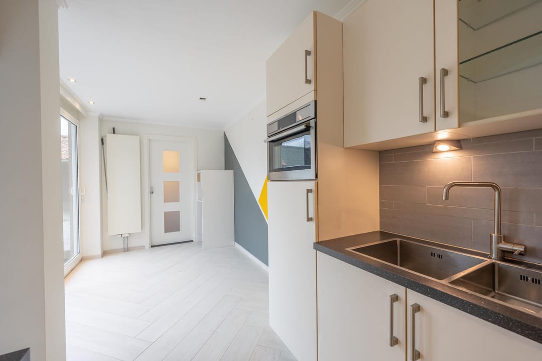 Photo 11 of Zonstraat 31