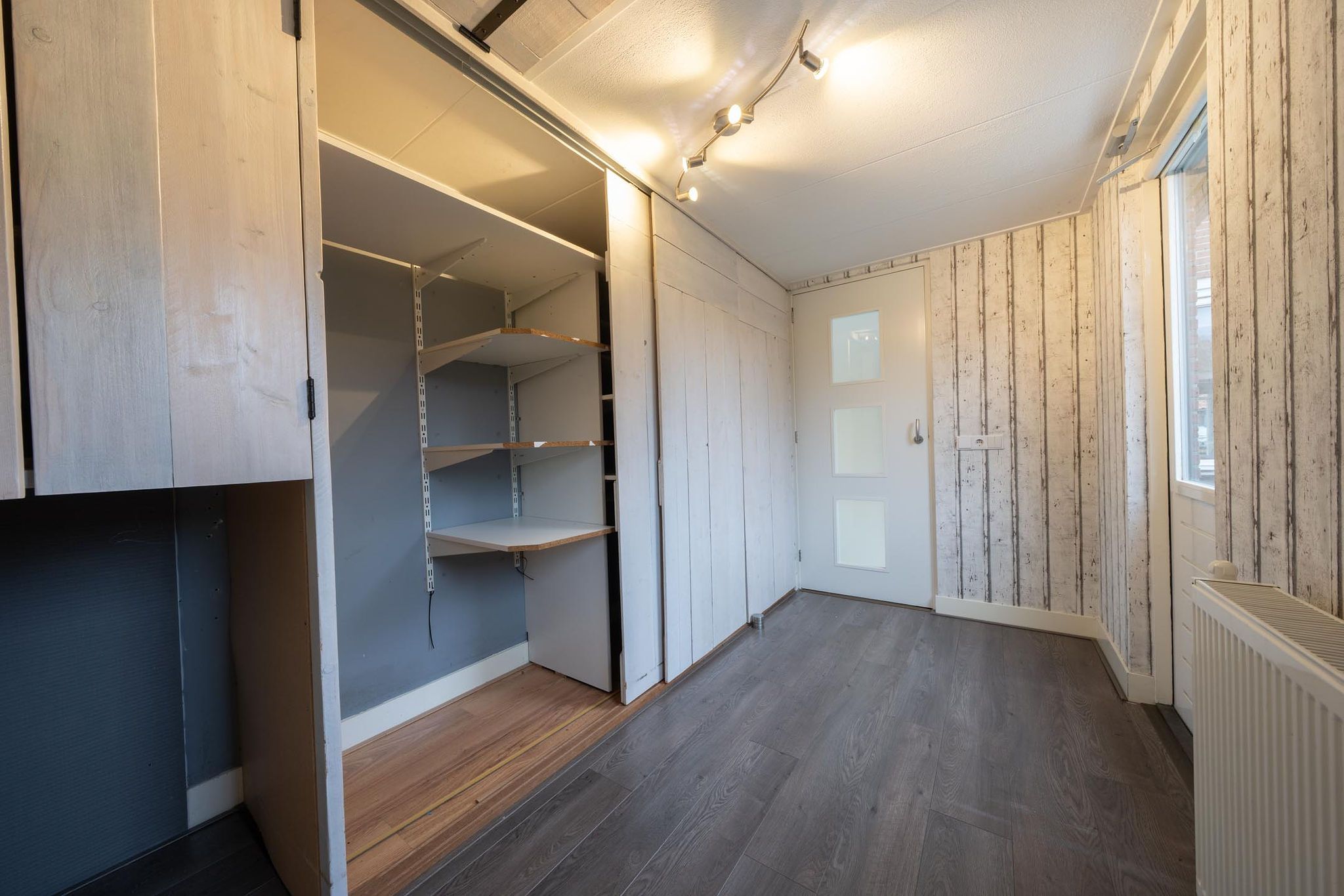 Photo 15 of Zonstraat 31