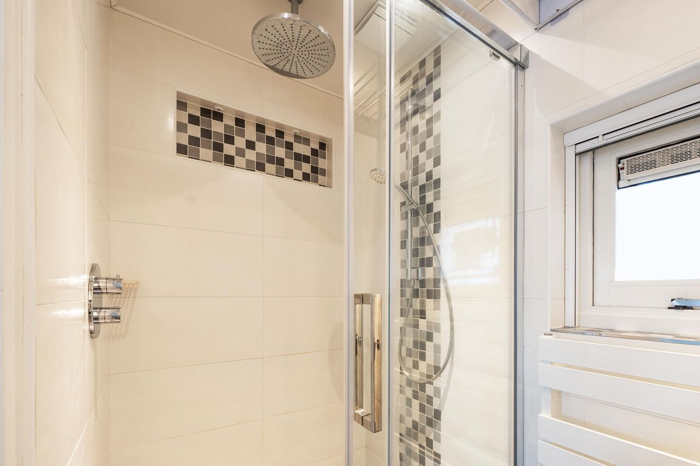 Photo 29 of Zonstraat 31