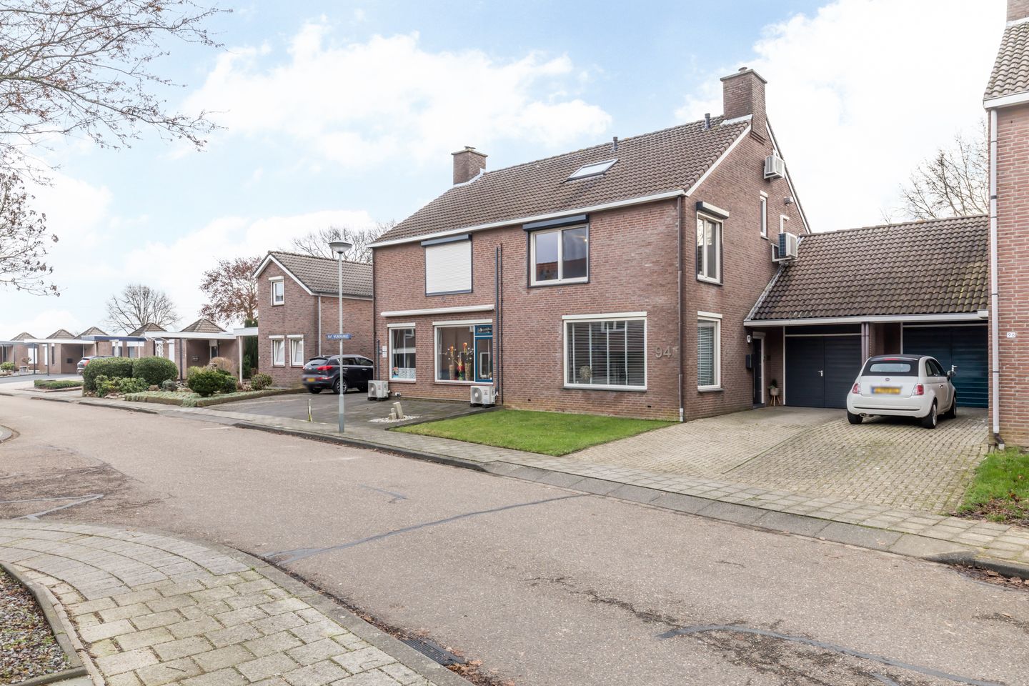 Foto 44 van Kapelaan Wijnensingel 94